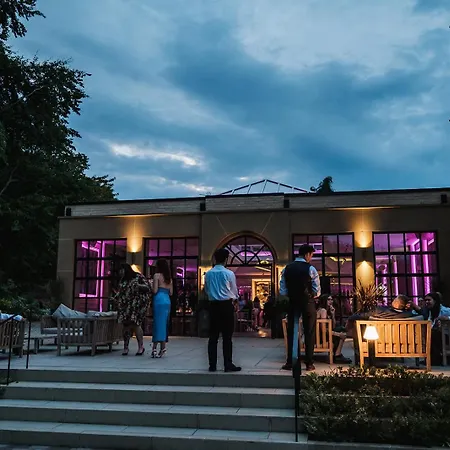 Woodlands Отель 4*