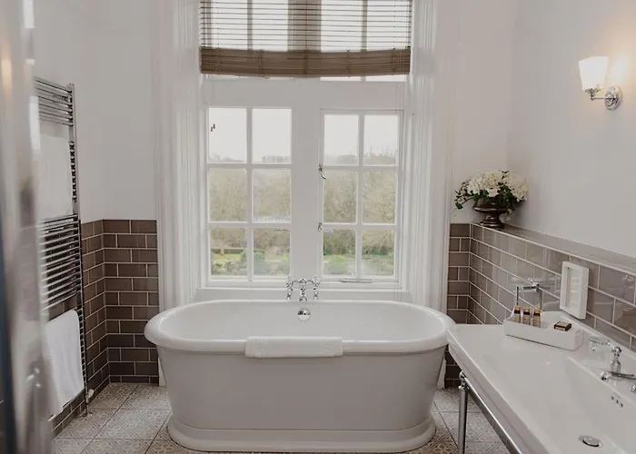 Woodlands 4* Λιντς